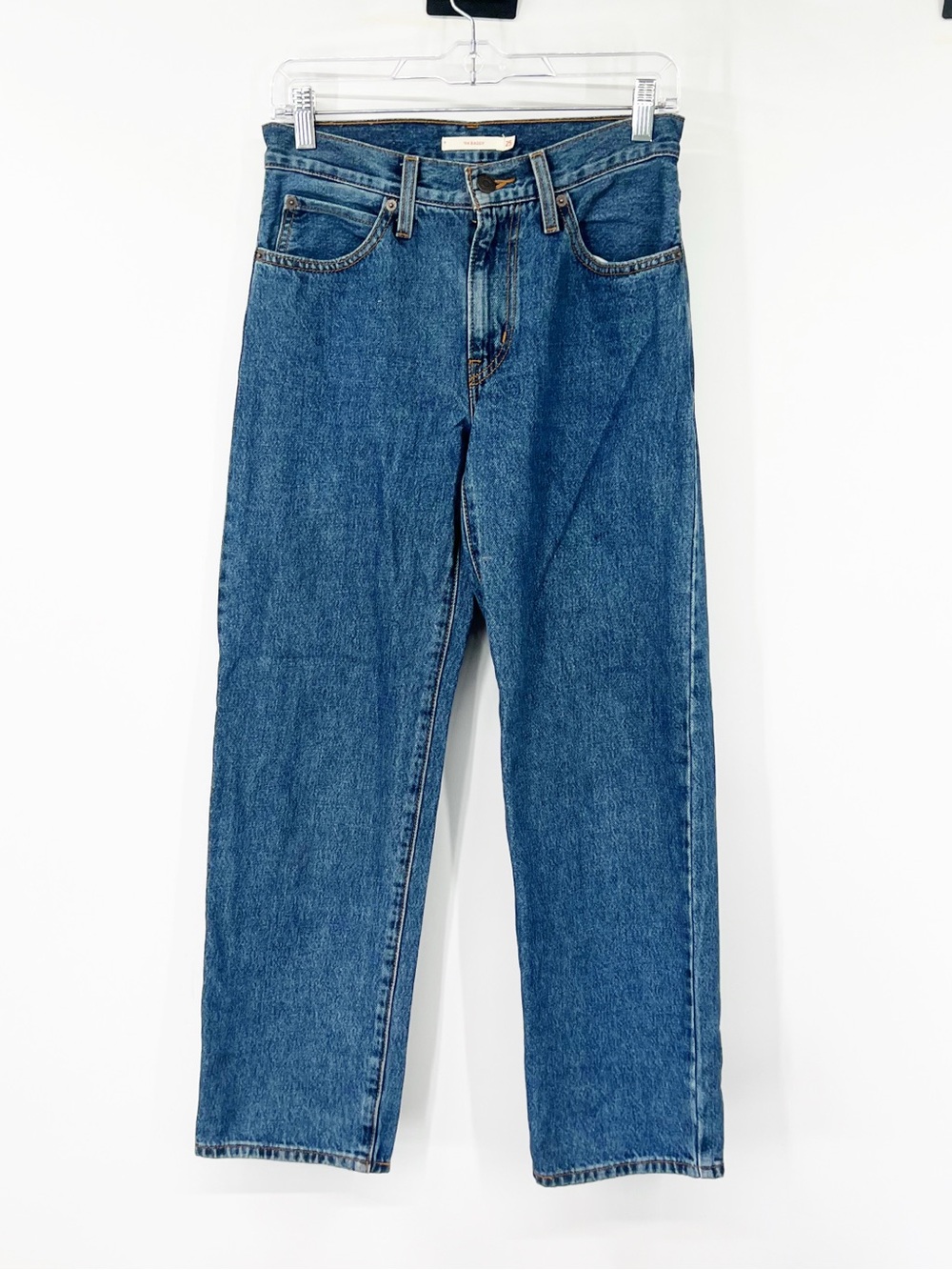 Levi’s Mid-Rise ‘94 Baggy Jeans
